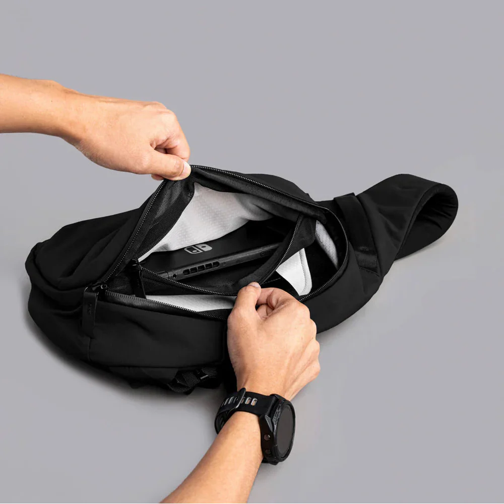Alpaka Metro Crossbody - Left Shoulder - Image 7