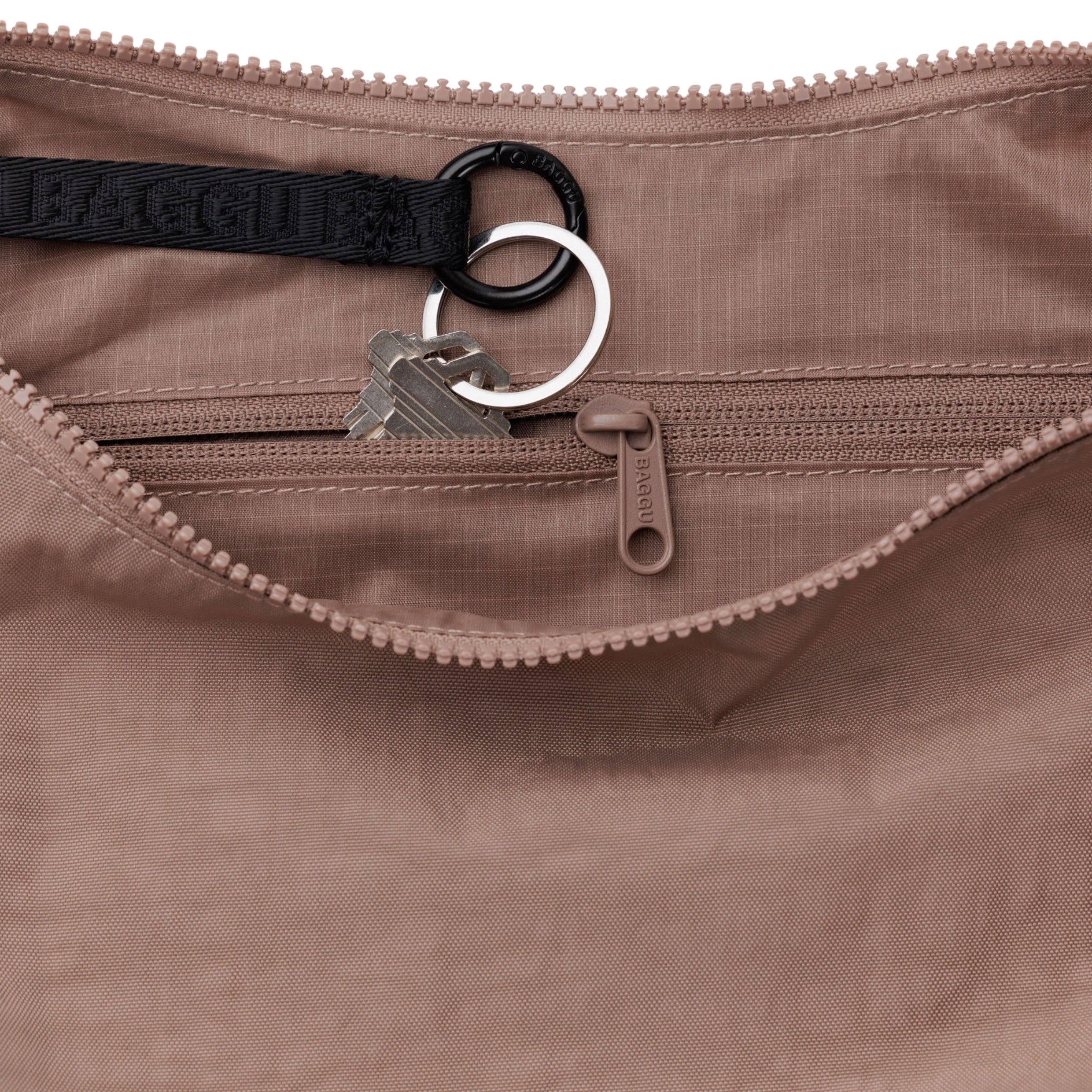 Baggu Medium Nylon Crescent Bag - Image 3