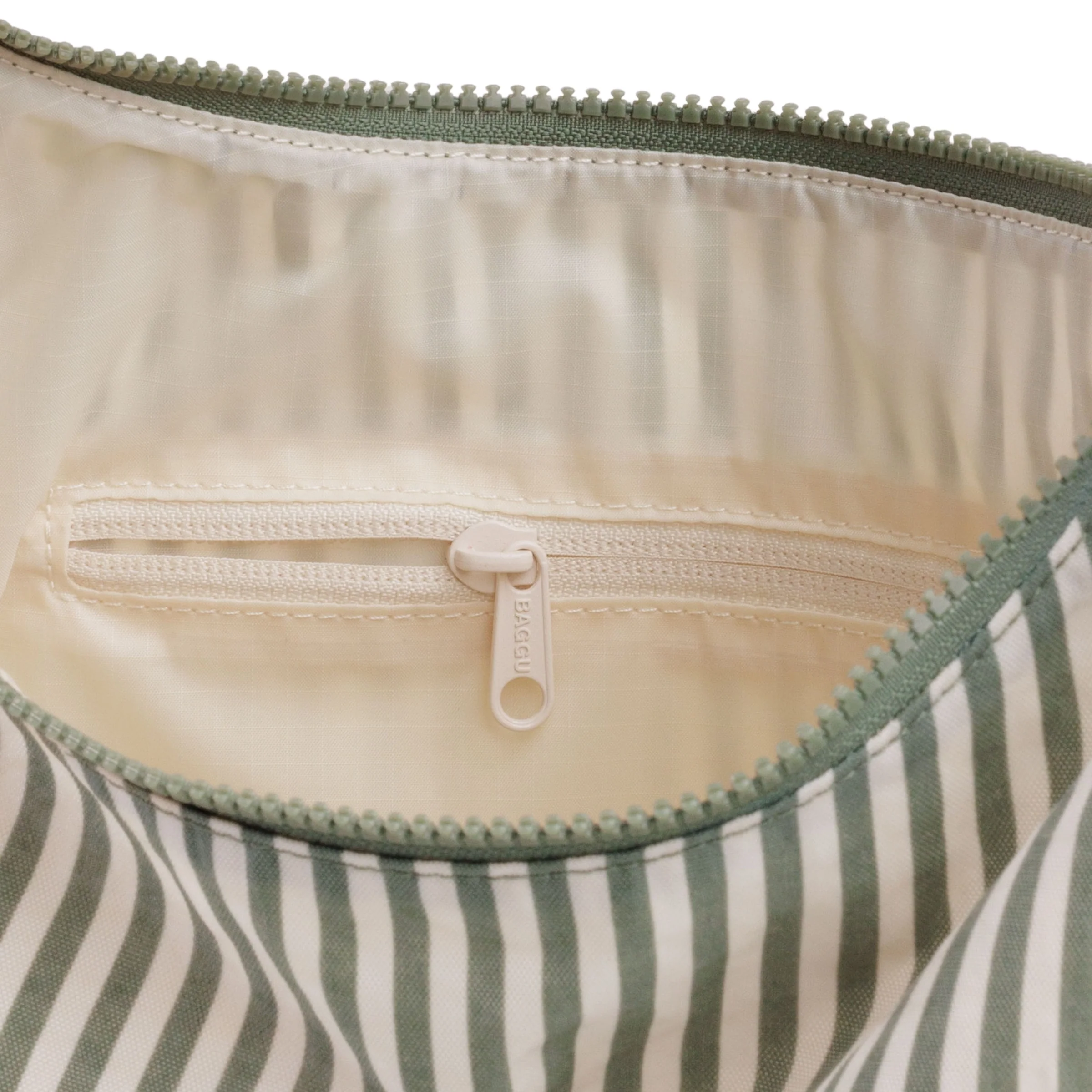 Baggu Nylon Shoulder Bag - Image 4