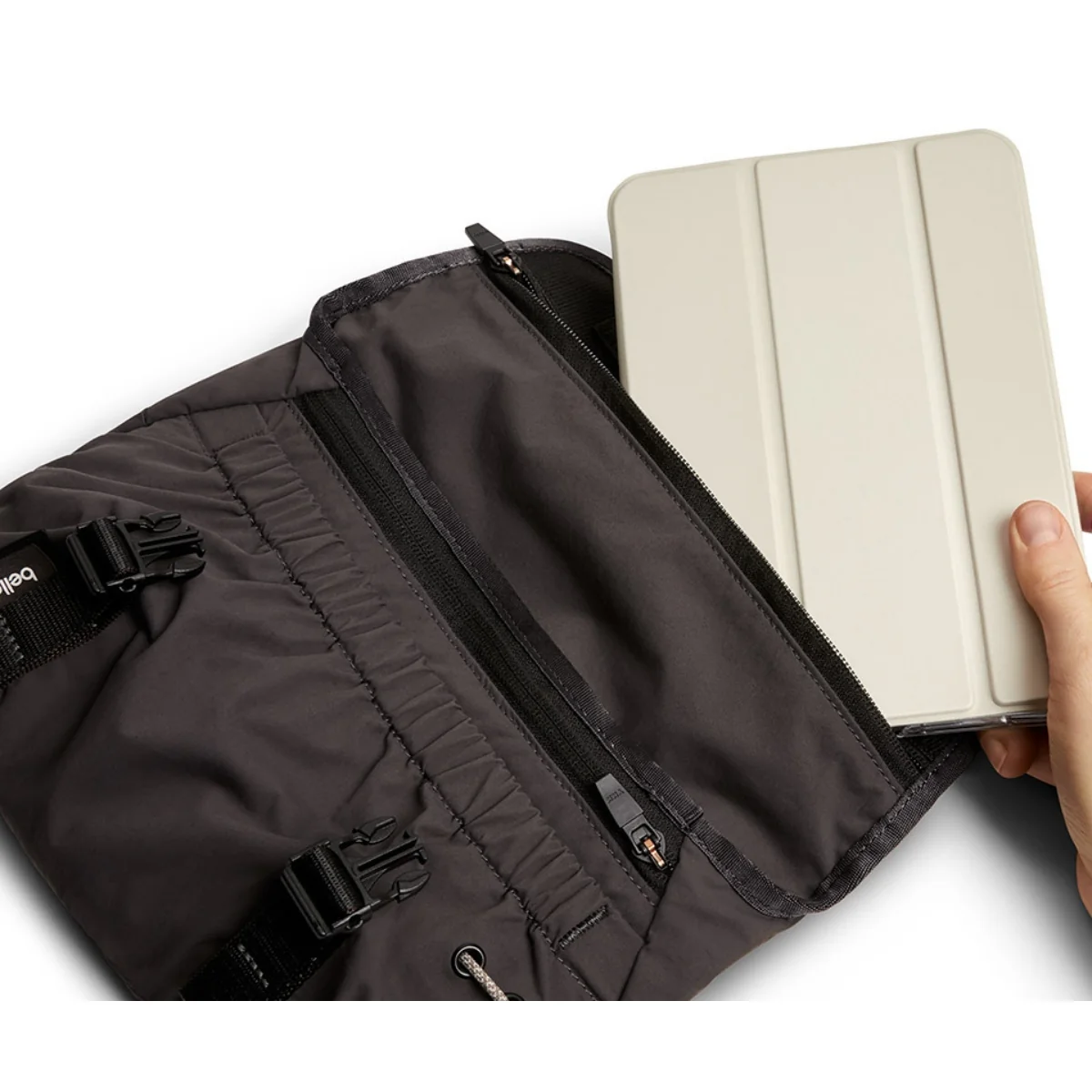 Bellroy Cinch Mini Messenger - Image 6