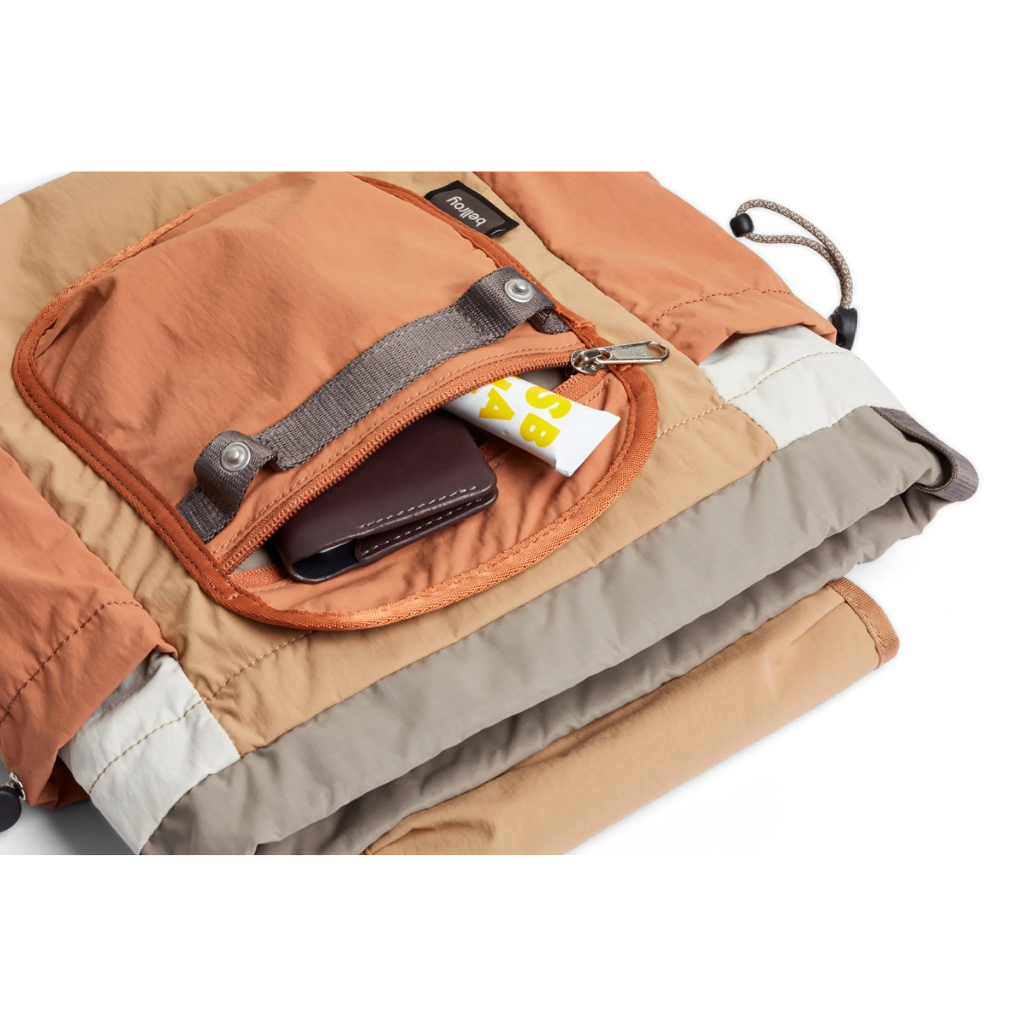 Bellroy Cinch Minipack - Image 4