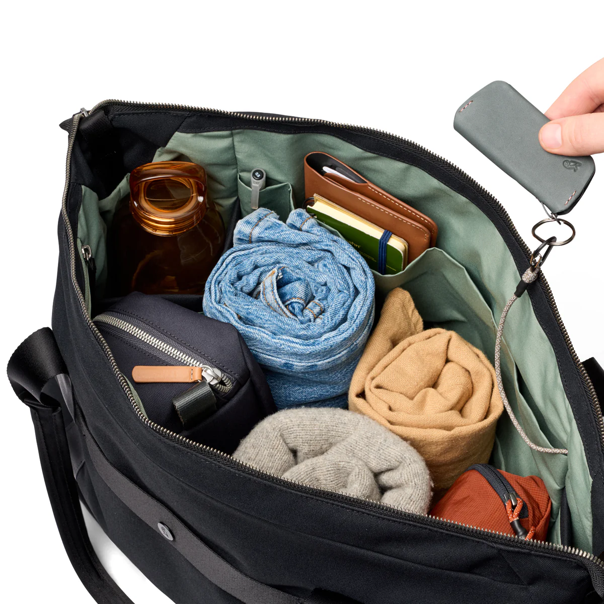 Bellroy Classic Getaway Bag 28L - Image 4