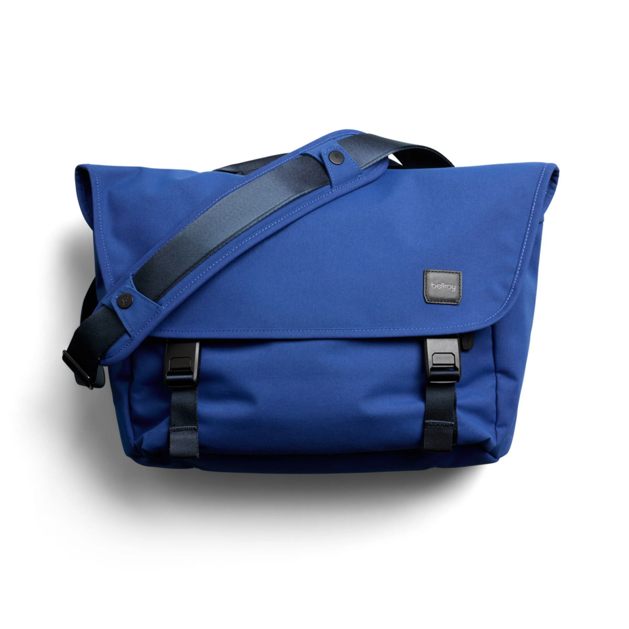 Bellroy Classic Messenger - Image 10