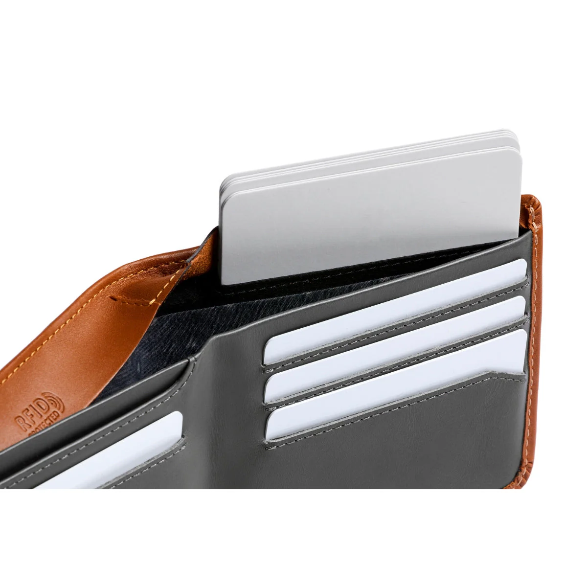 Bellroy Hide & Seek Hi - Image 6