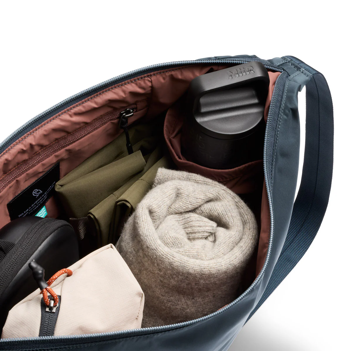 Bellroy Laneway Crescent Bag 12L - Image 4