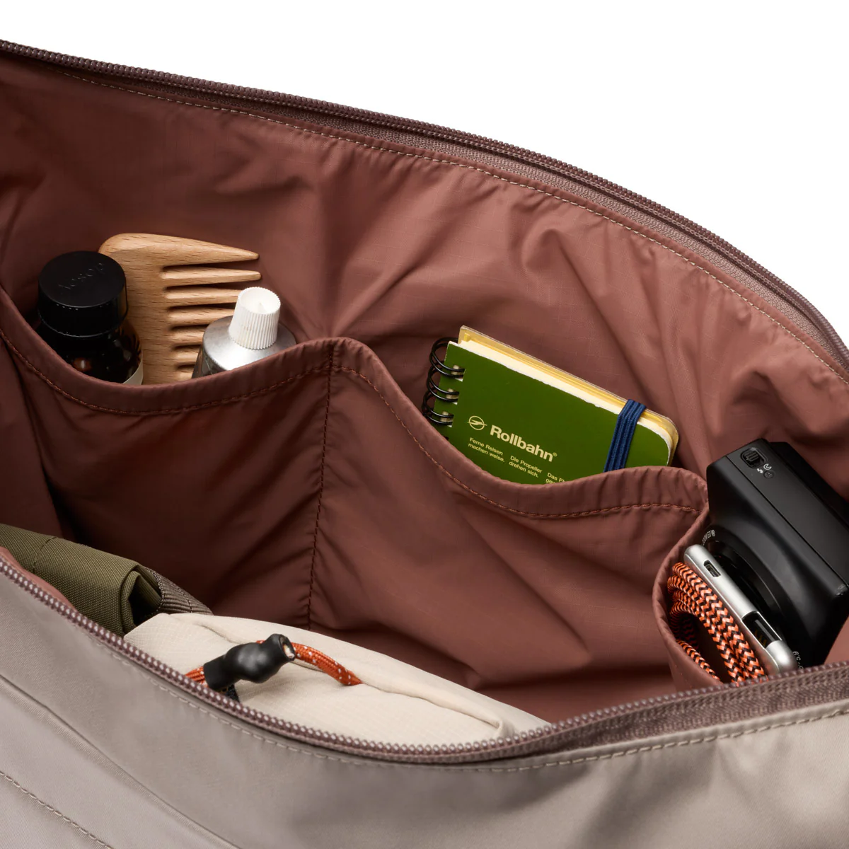 Bellroy Laneway Crescent Bag 12L - Image 5