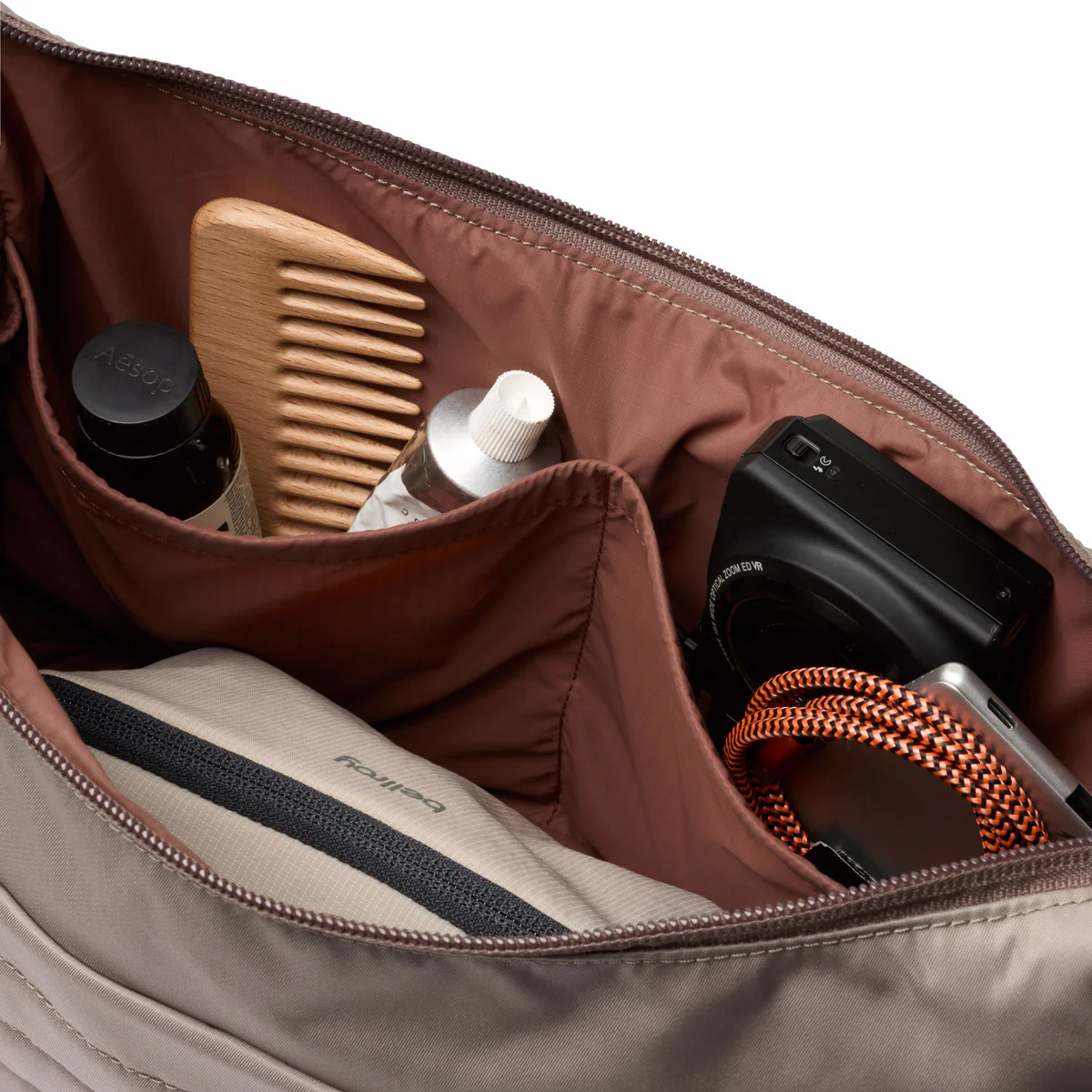 Bellroy Laneway Crescent Bag 7L - Image 5