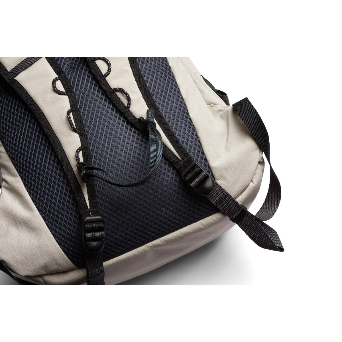 Bellroy Lite Daypack 20L - Image 6
