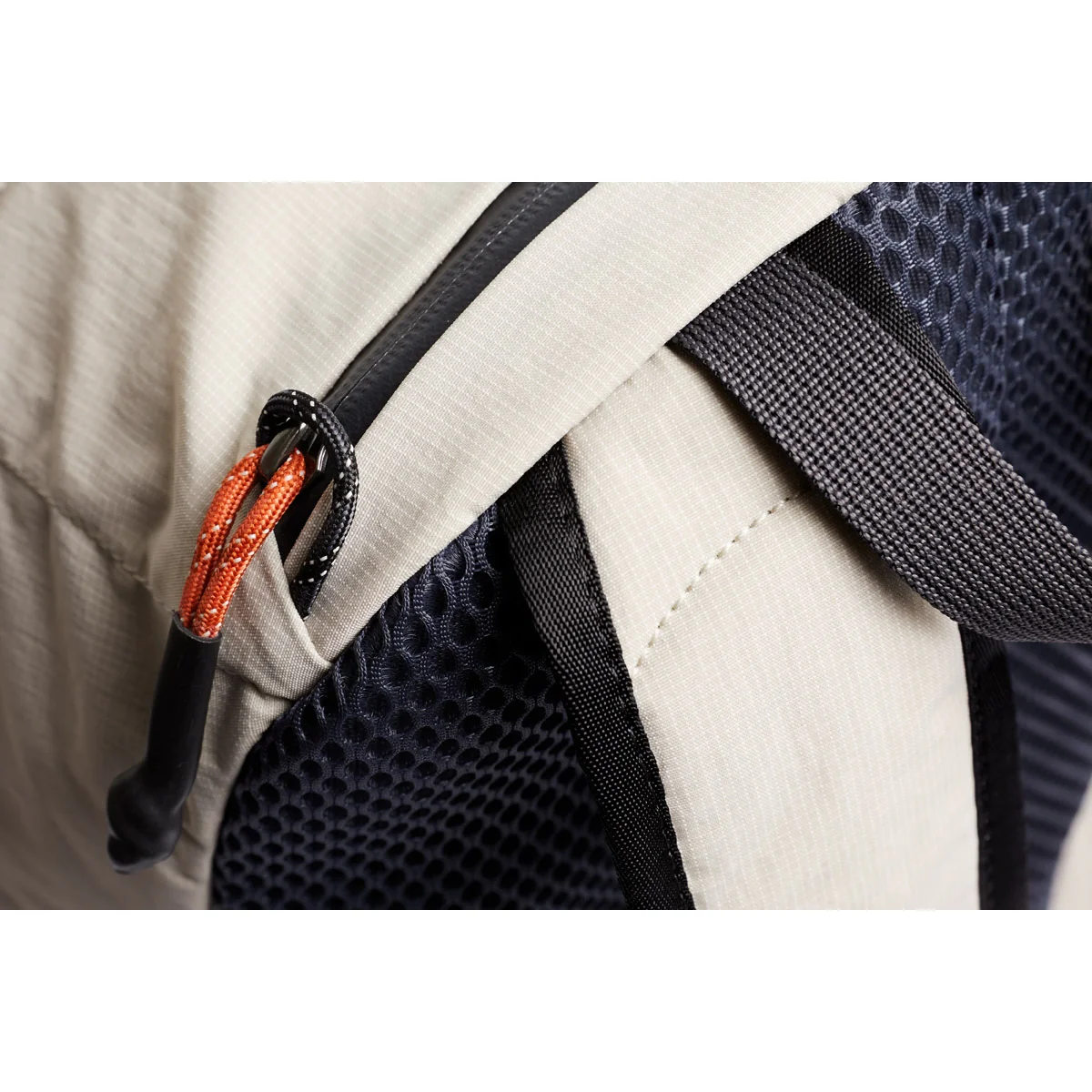 Bellroy Lite Daypack 20L - Image 8