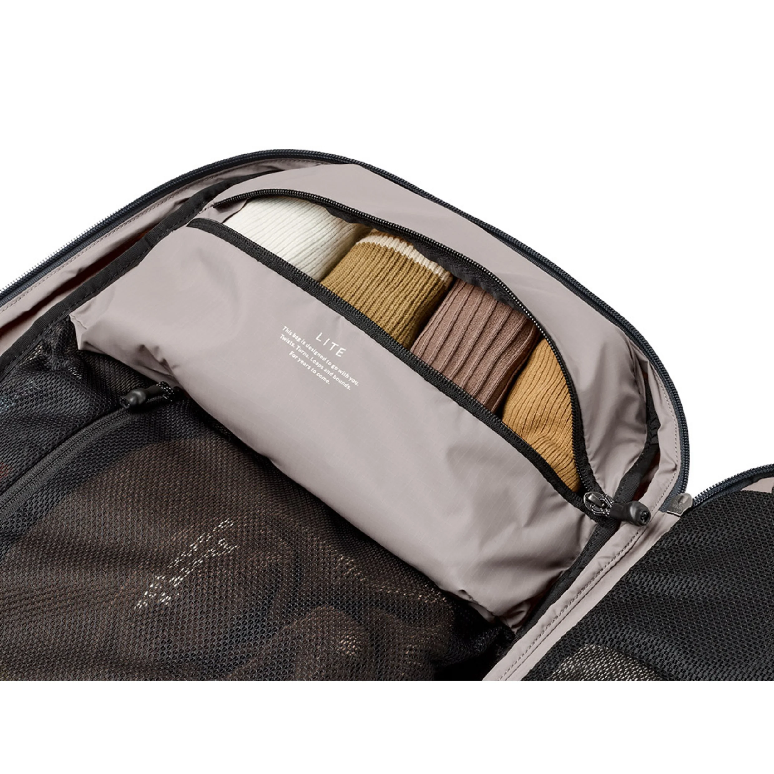 Bellroy Lite Travel Pack 38L - Image 4