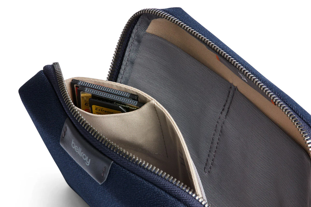 Bellroy Tech Kit Compact - Image 5
