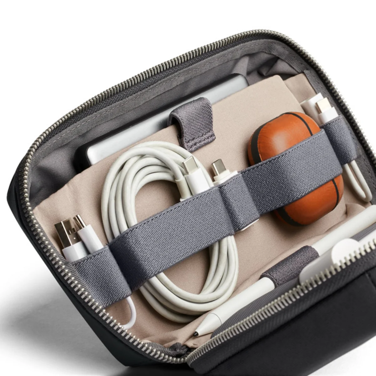 Bellroy Tech Kit - Image 4