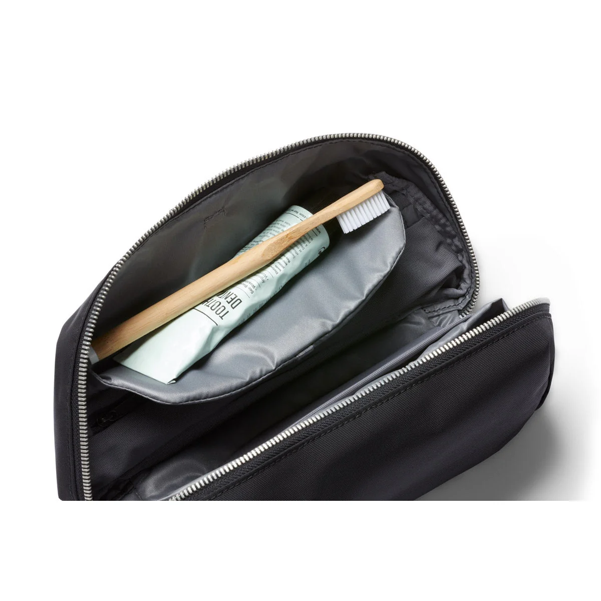 Bellroy Toiletry Kit Plus - Image 7