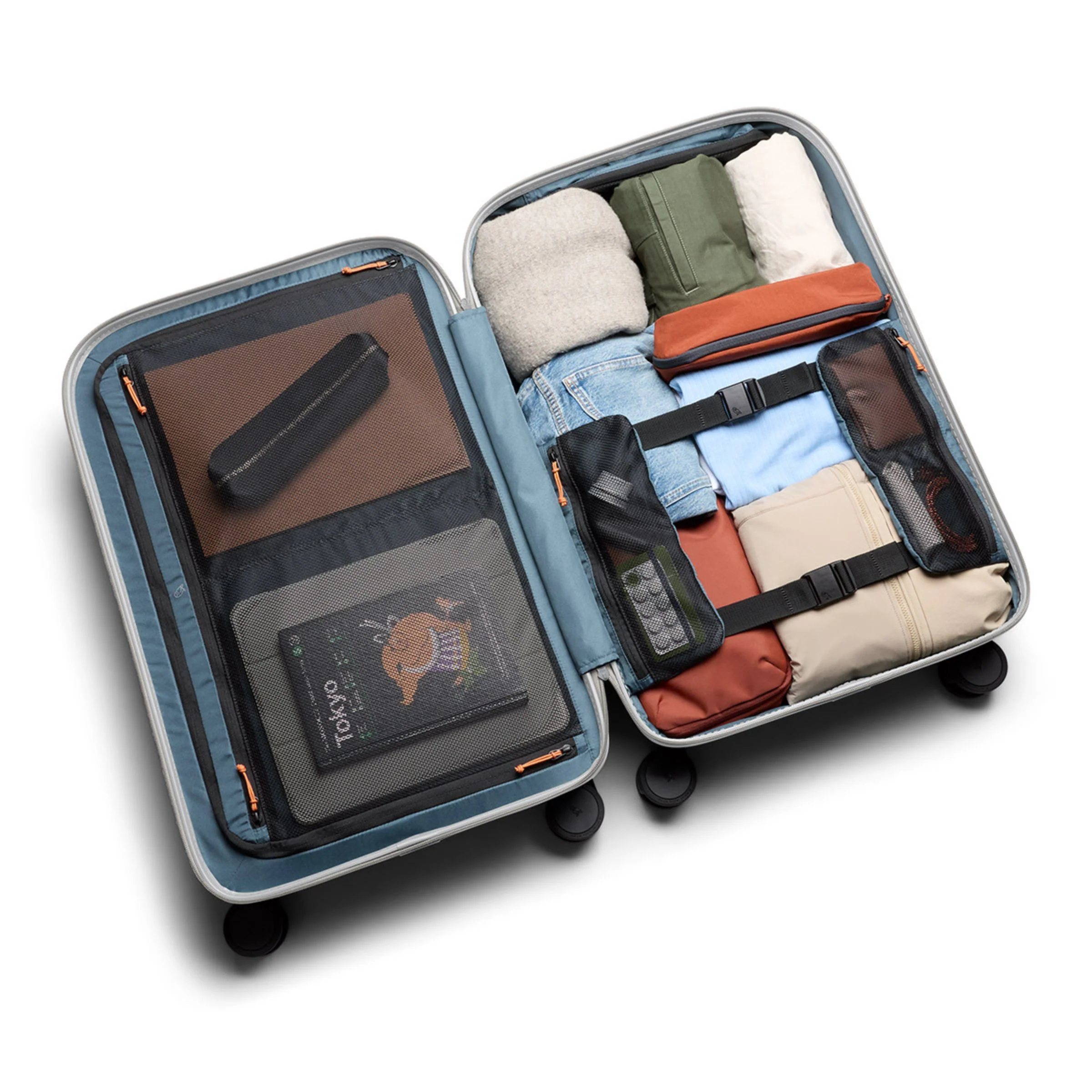 Bellroy Transit Check-In Chalk - Image 4