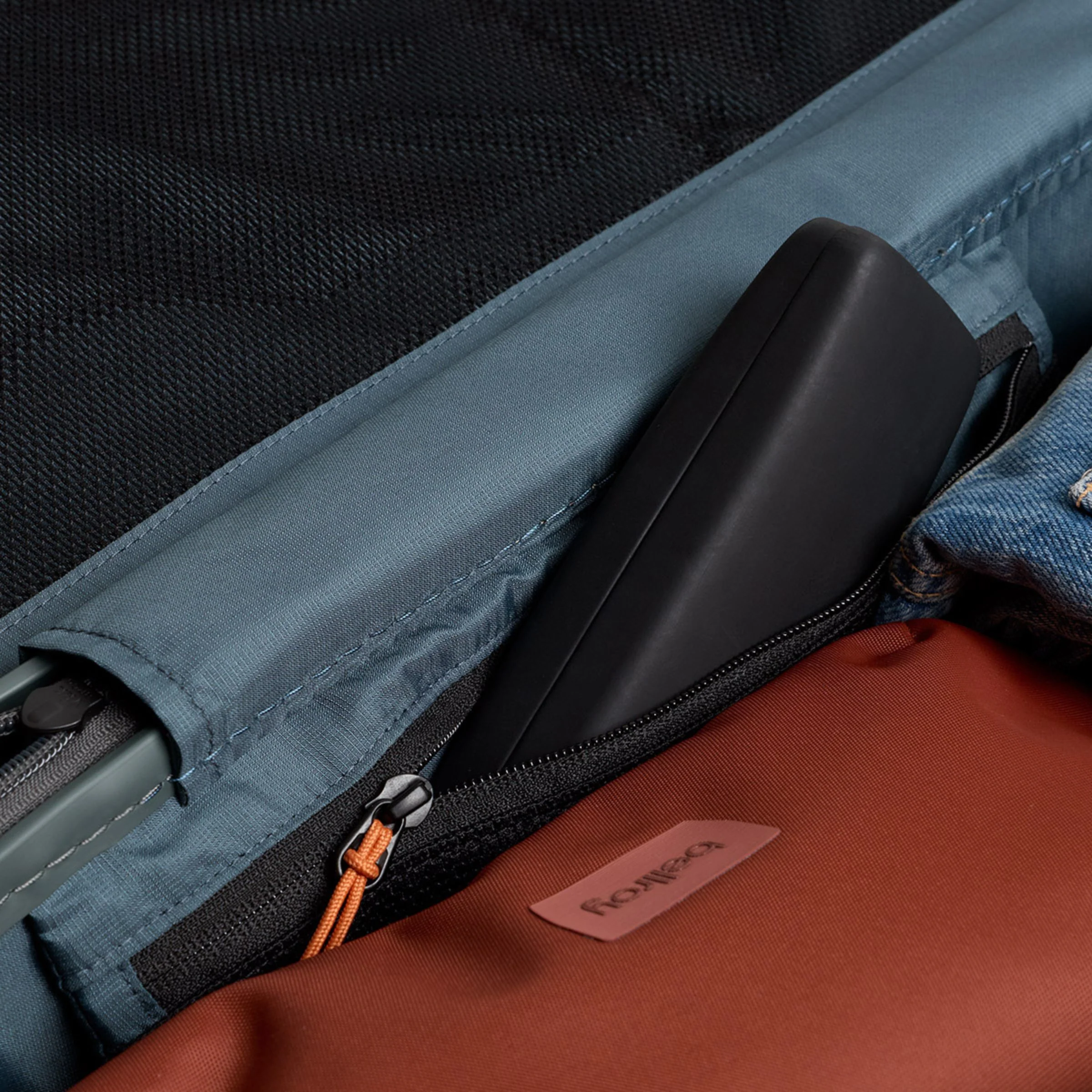 Bellroy Transit Check-In - Image 5