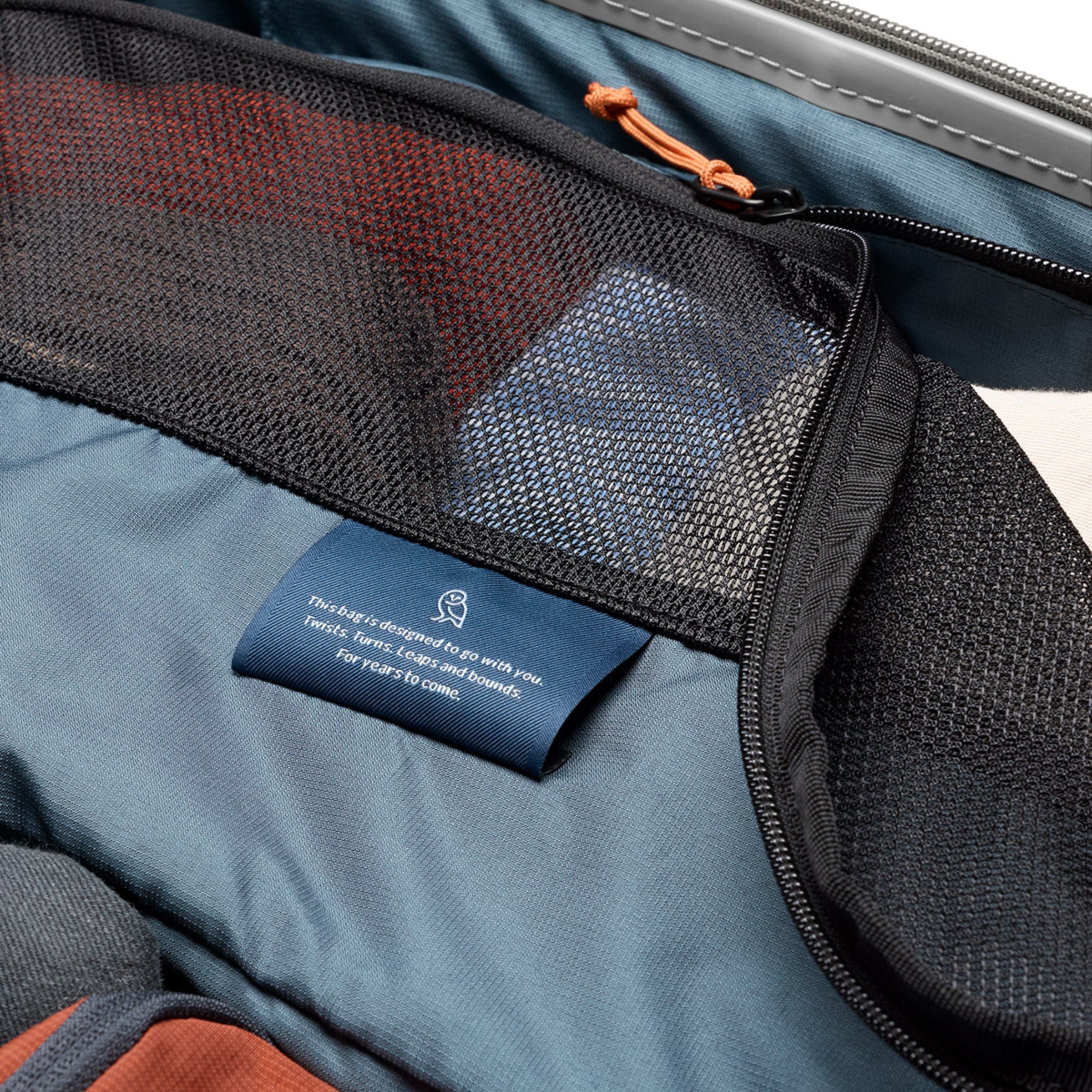 Bellroy Transit Check-In Large - Image 6