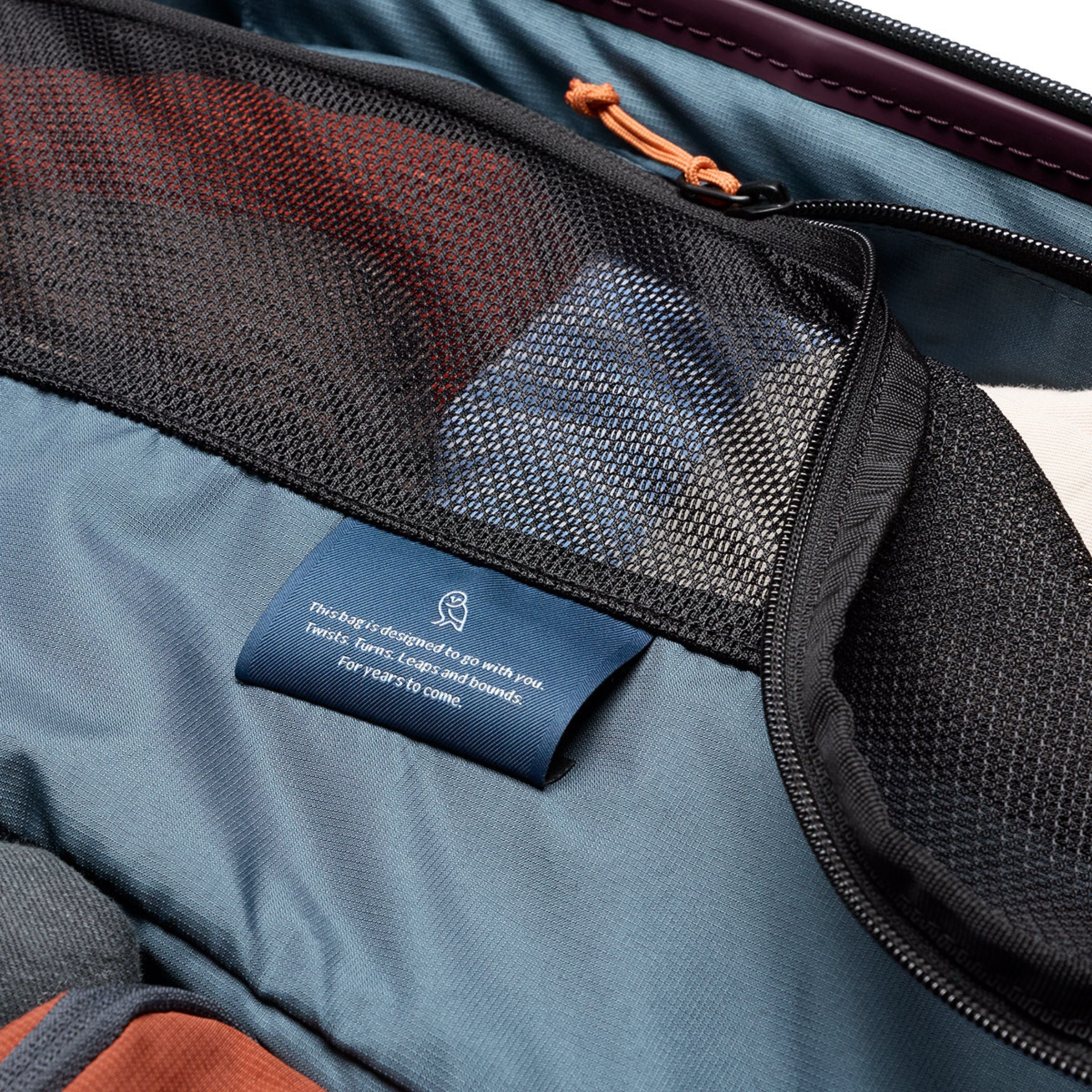 Bellroy Transit Check-In Large - Image 6