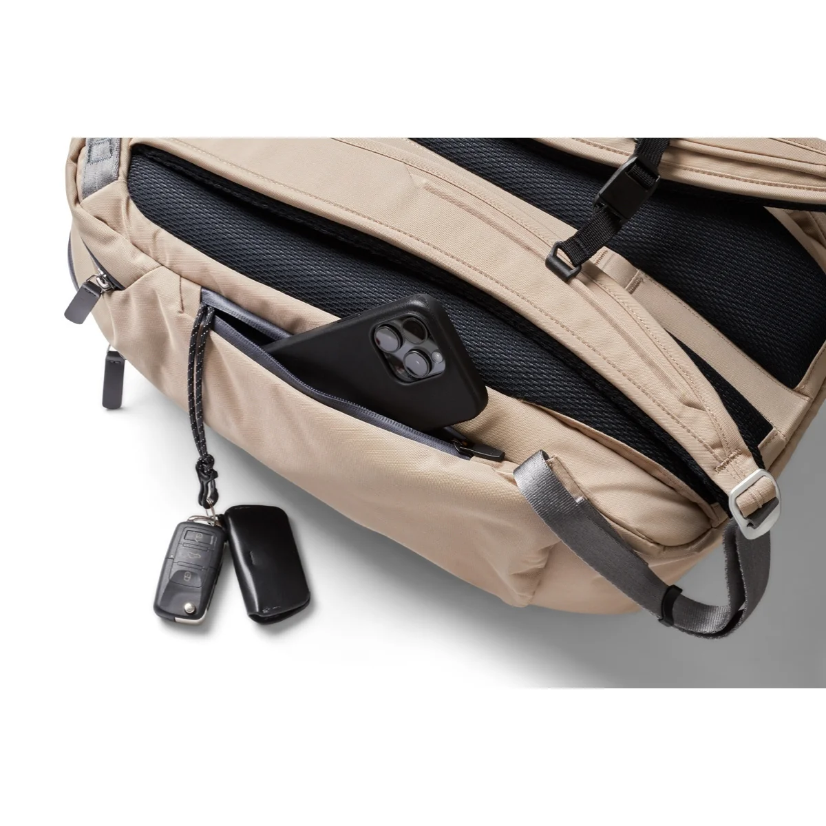 Bellroy Transit Workpack Pro 22L - Image 6