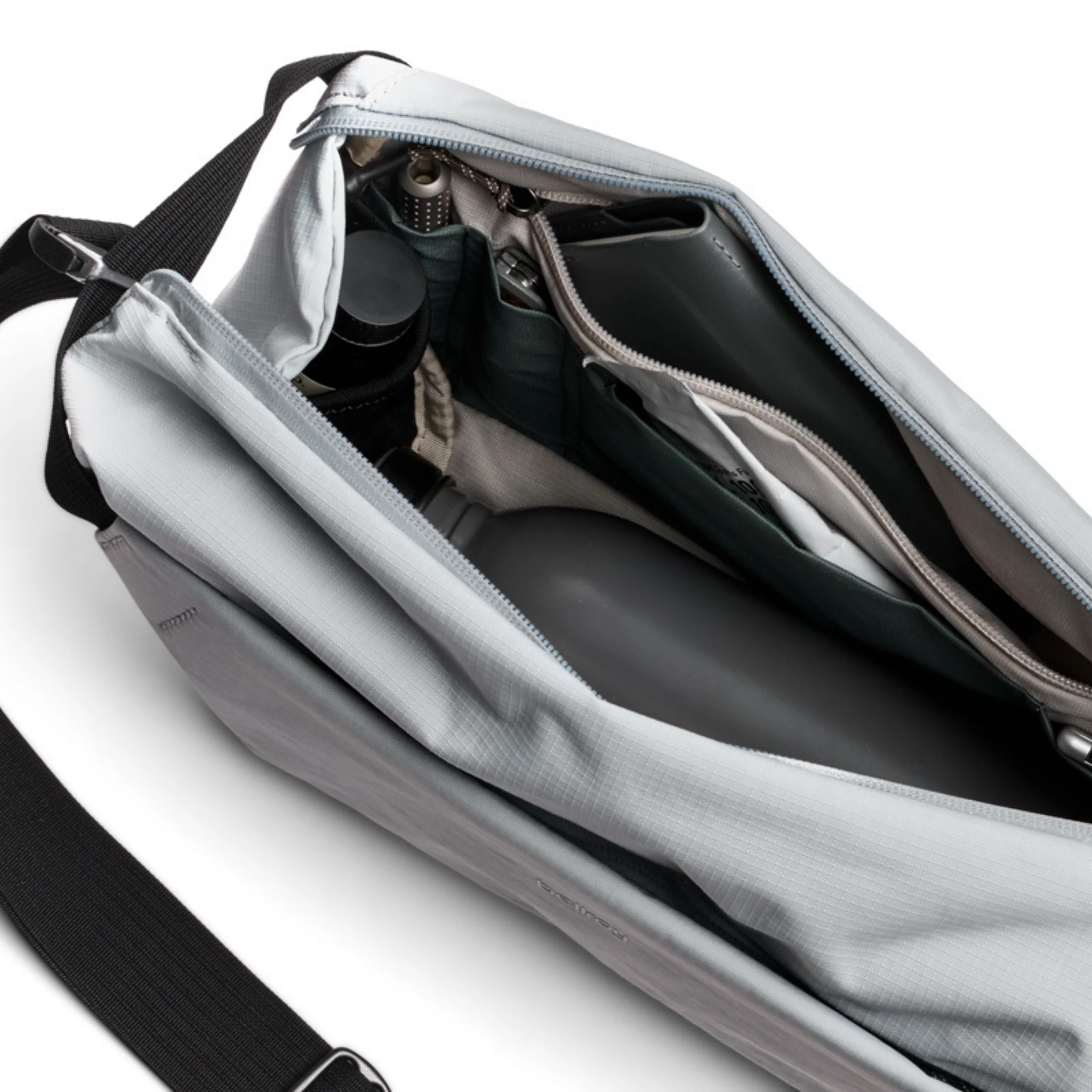Bellroy Venture Sling 9L - Image 4