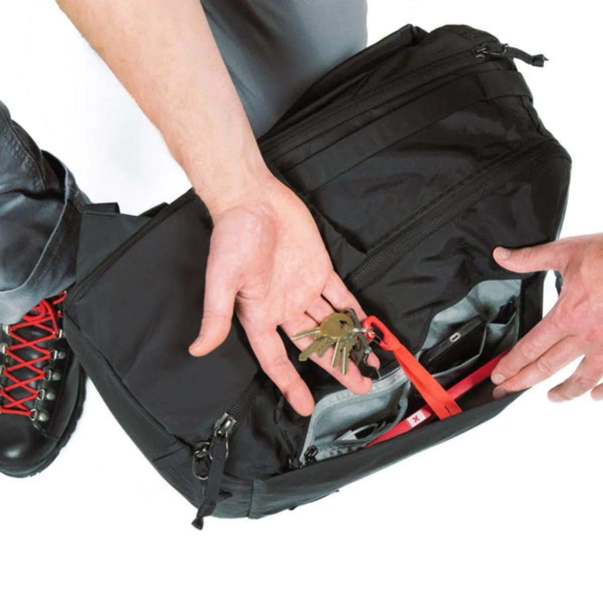Evergoods Civic Travel Bag 26L - Image 5