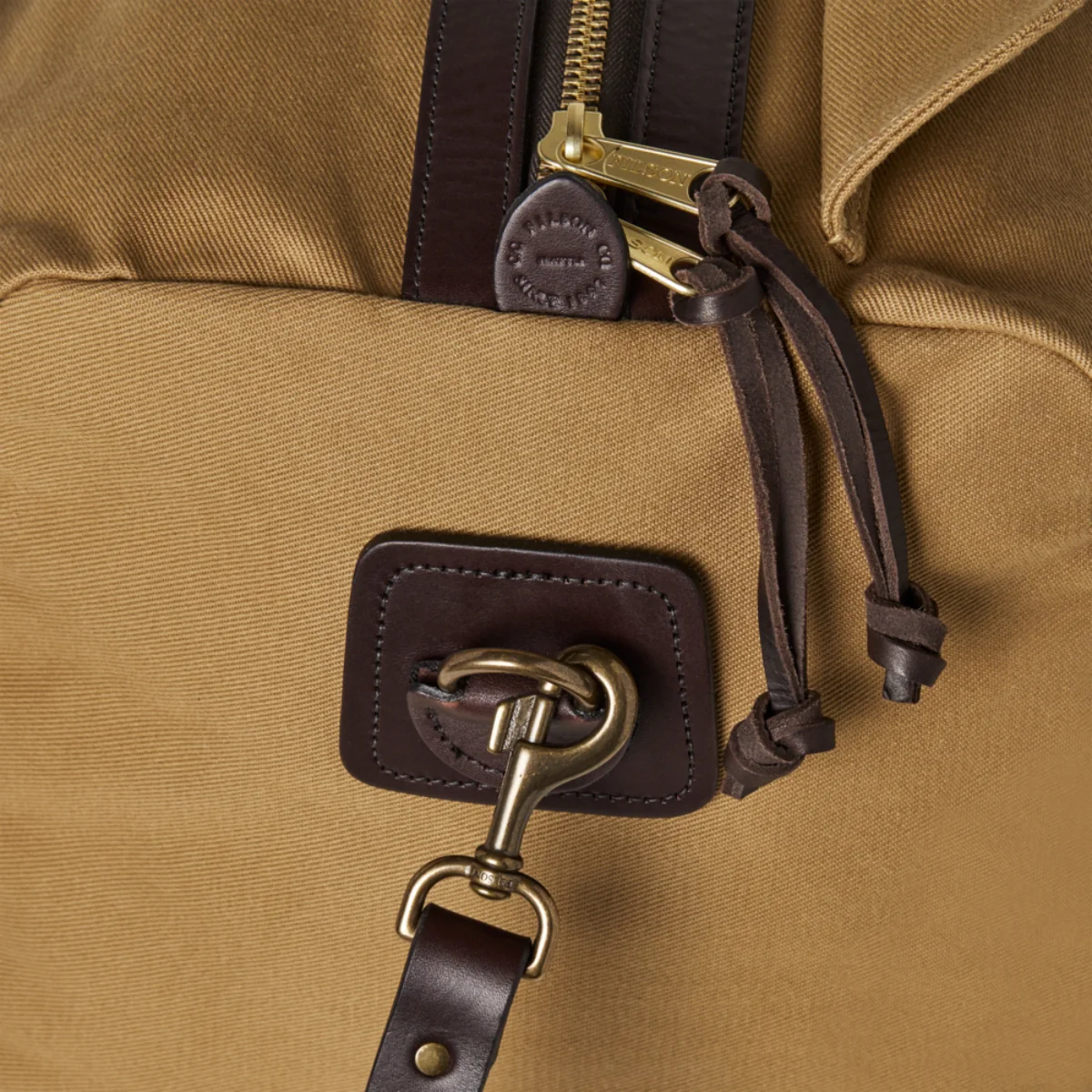 Filson Medium Rugged Twill Duffle Bag - Image 7