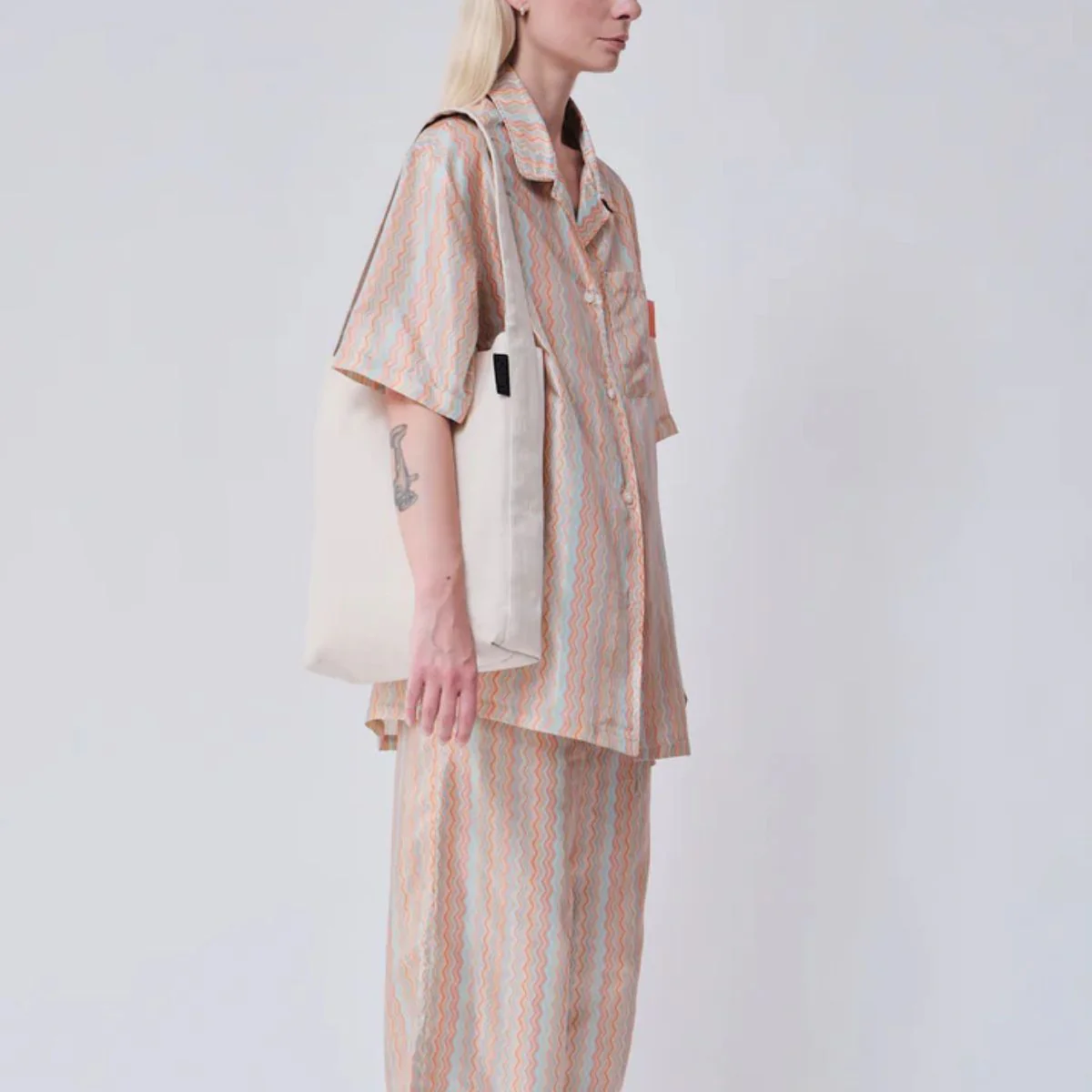 Kaan Midi Bucket - Image 6