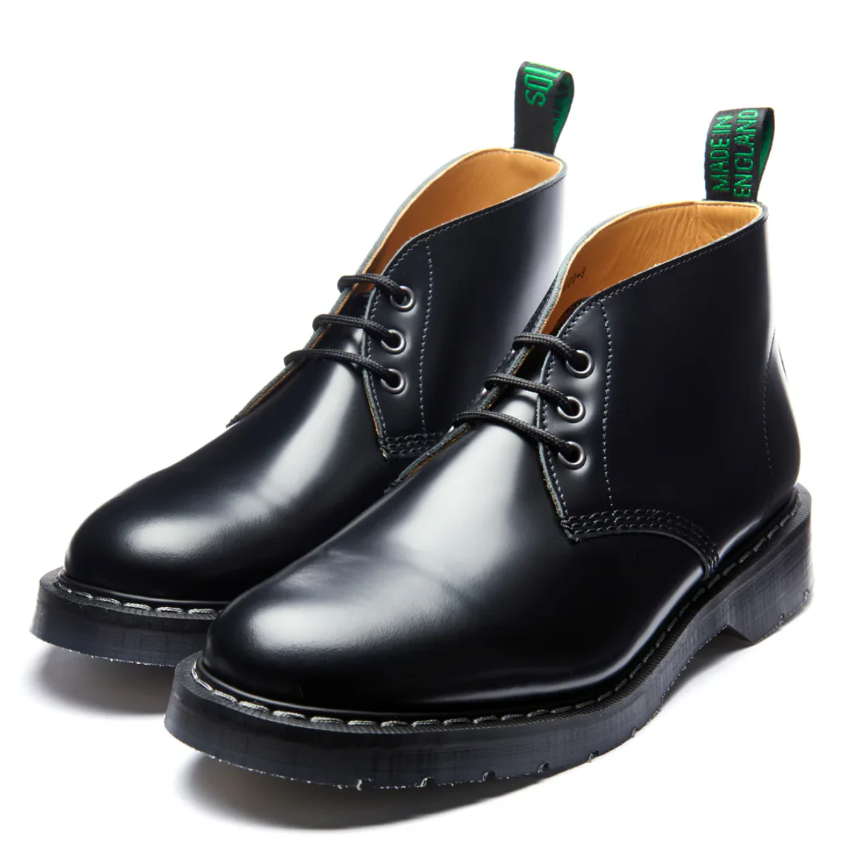 Solovair 3 Eye Chukka Boot in Black Hi-Shine - Image 3