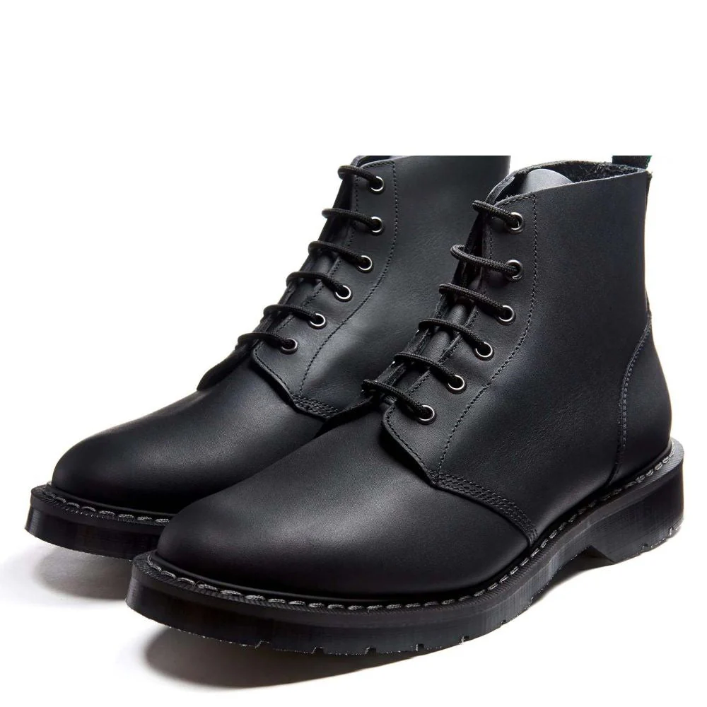 Solovair 6 Eye Astronaut Boot in Black Greasy - Image 3